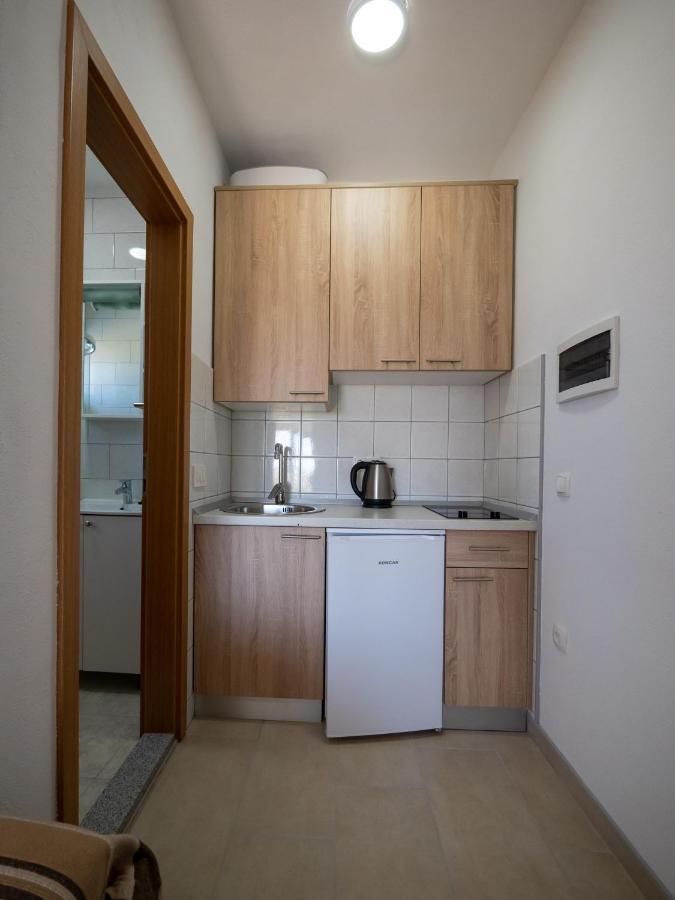Apartments Tri Mora Ražanac Extérieur photo