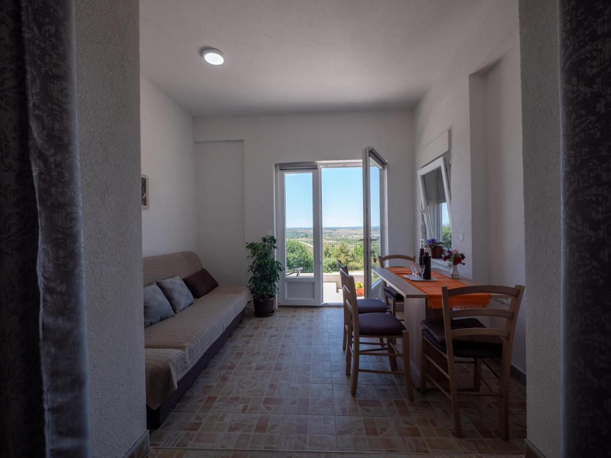 Apartments Tri Mora Ražanac Extérieur photo
